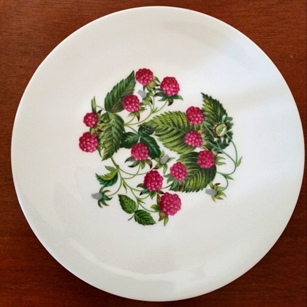 Vintage Porcelaine De Paris France Raspberry Ceramic Dessert Plates Set Of 4